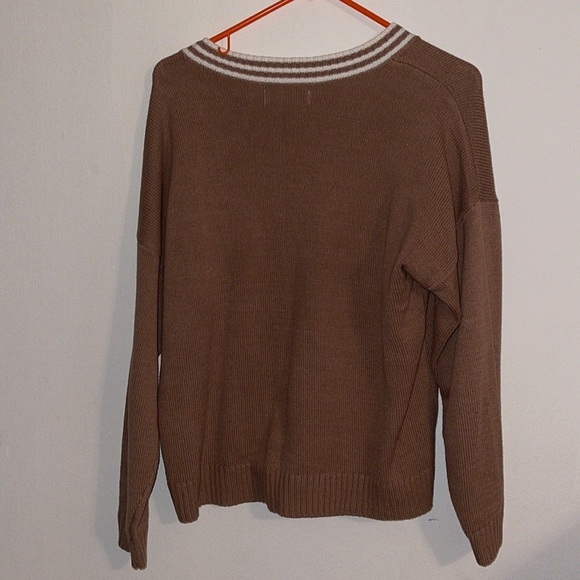 🌹NWOT:/ HOLLISTER LOGO SWEATER - Picture 2 of 2